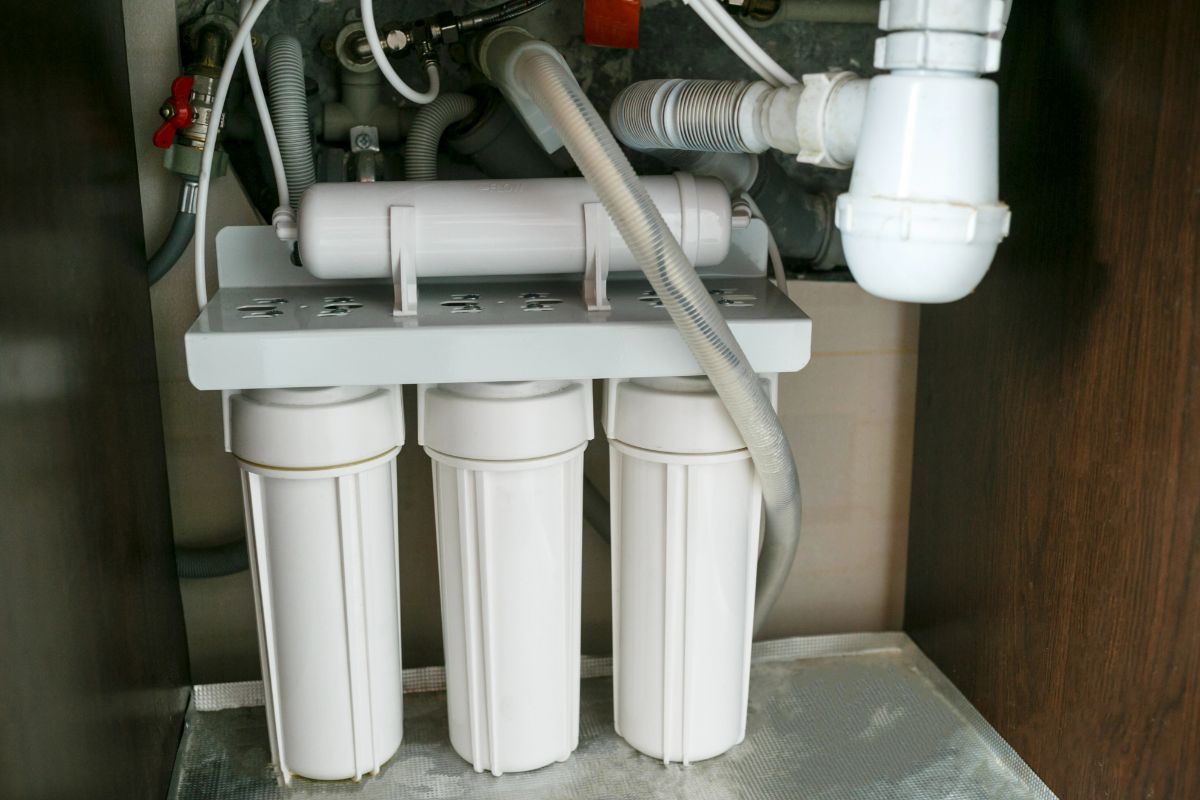 How Reverse Osmosis Helps Remove Contaminants from Drinking Water